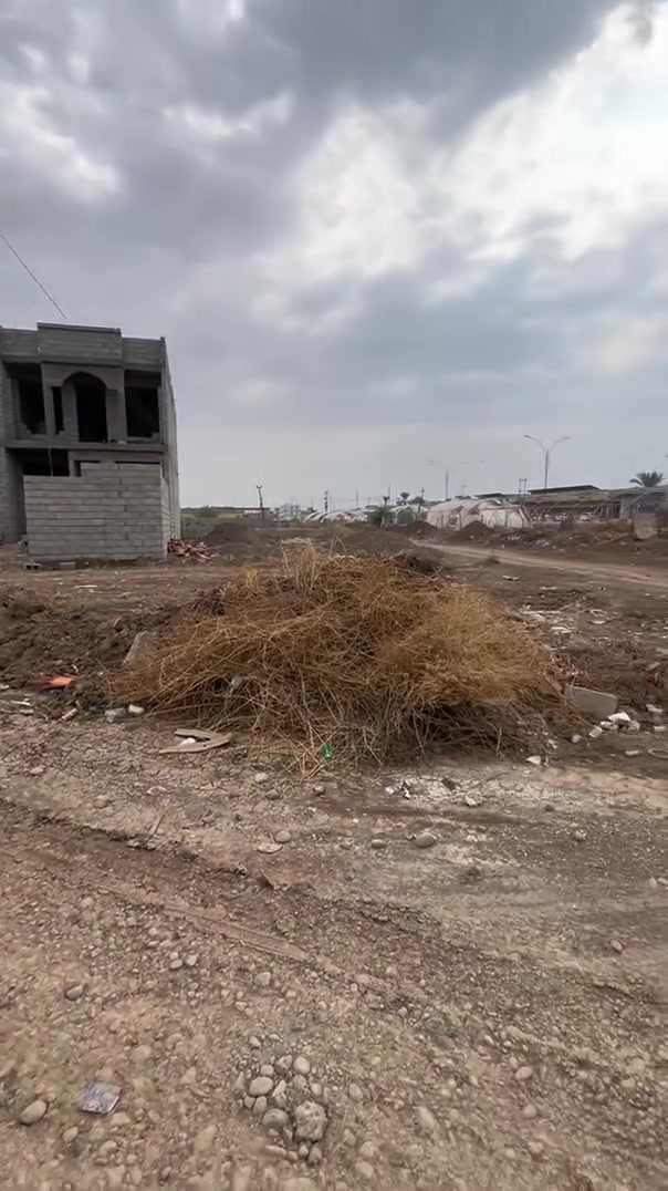 بيت طابقين • ٣ غرف نوم • بلد مقابل عبد الرضه