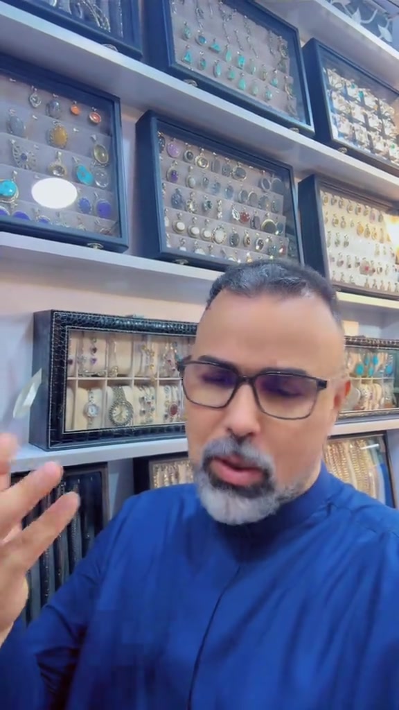 للطلب الأحجار الكريمة والحجز يرجى مراسلتنا على الأرقام التاليه واتساب  *********** ابو عباس *********** أبو محمد *********** ابو حسين  العنوان النجف الاشرف سوق الكبير قيصرية نوري الشرع 👈الموبايلات سابقا👉#سوارات #نسائية #احجار_كريمة_طبيعية #الشعب_الصيني_ماله_حل😂😂 #اكسبلور 
