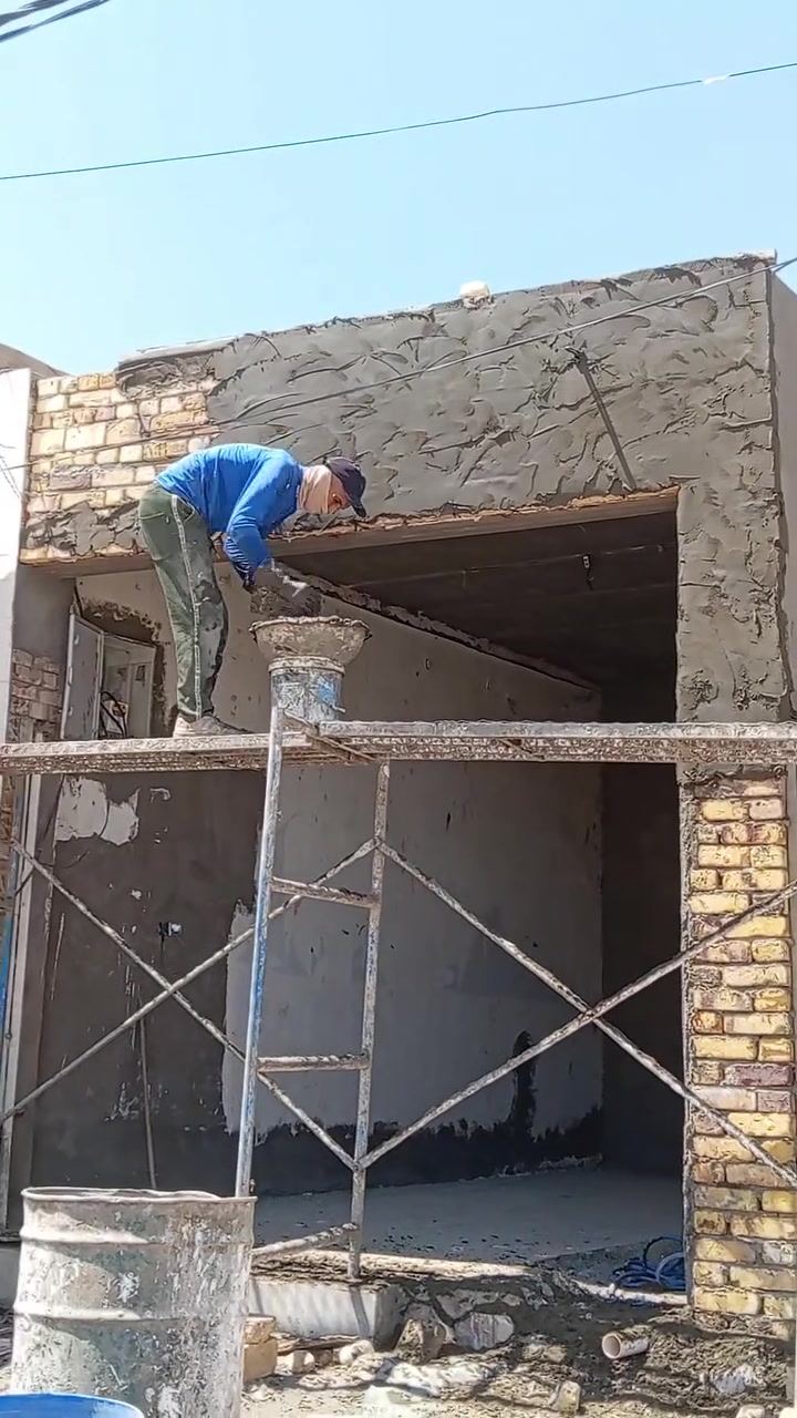 خلفه لبخ شغل درجة أولى وشرط نضافه تكنيد مصاطر اسمنت وجص واجهيات خشن وناعم وبخدمتكم وشرطنه الاول نضافه العمل خابرني وتبشر ***********
