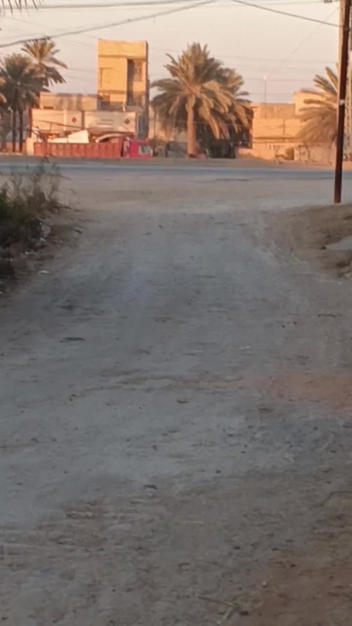 يا الله دار للبيع حوالي مقابل حي العسكري يبعد عن شارع 80متر طابوا زراعي مساحه 250متر بيت واحد على واحد ***********
***********
