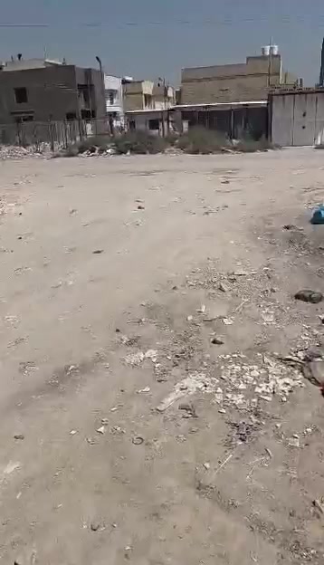 السلام عليكم إخوان مكلف بالنشر قطعه مساحه ٦٠ متر للبيع المعملجي خلف مستشفى الوارث سند ٢٥ الكاتب تابعه الشركة الكرار القطعة ركن للاستفسار اتصل *********** يوجد واتساب
