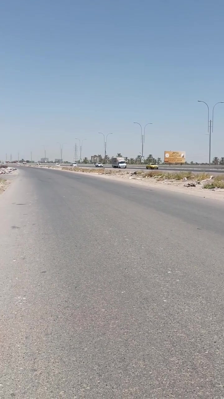 قطعه ارض  ٢٠٠ متر   الواجه ١٠   سند ٢٥ 
طابو زراعي  سعرها جدا مناسب 
بداية هوررجب تفاصيل داخل الفيديو 
  مجاور شركه ارض النخيل 
الاستفسار الاتصال  ***********
*********** 
او مراجعه مكتب ليث الجبوري للعقار

نص مكتوب في الصور:
- CAMON 30 23mm f/1.8 1/1845s ISO53
- CAMON 30 23mm f/1.8 1/1536s ISO51
- CAMON 30  23mm f/1.8 1/873s ISO53
