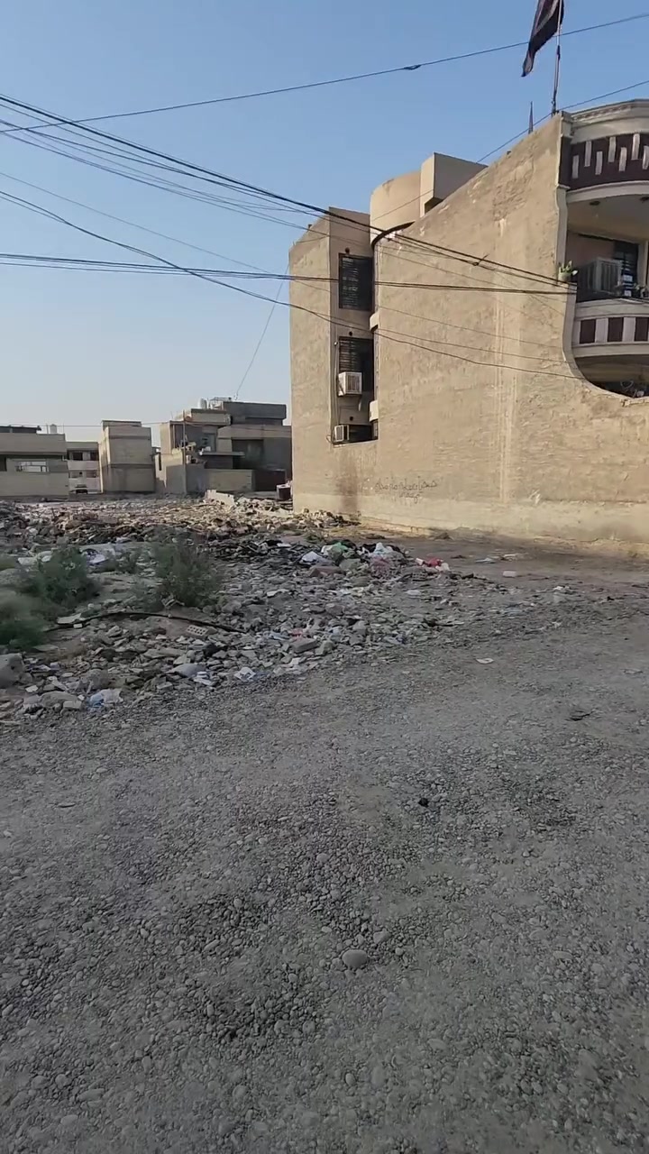 نوفر لكم:
مكتب شارع 100العقار شارع الشبكه
 بيع وشراء قطع وراضي 2/10و3/10 عن قطعة أرض مناسبة للسكن أو الاستثمار؟
قطعه مساحه 100 قريبه علا تبليط شارع المكاتب ✅
الواجهة 5ونزال 20 ✅
 قطعه راض مناسبه رقم قطعه8894✅ب3/10

السعر قطعه 58بيها مجال ✅

 التوصل والاستفسار  علا رقم *********** ✅
ثقتكم ساس النجاح ✅
