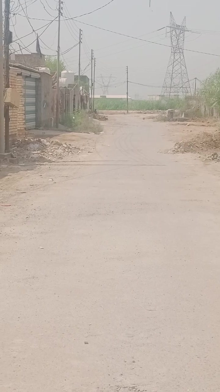 السلام عليكم بيت 115 متر قريب على شارع العام بيت كله طابوگ بيت كامل من كلشي مي او كهرباء او سحب أو نت العنوان خلف السيطرة الاتصال او المراسلة واتساب ***********
