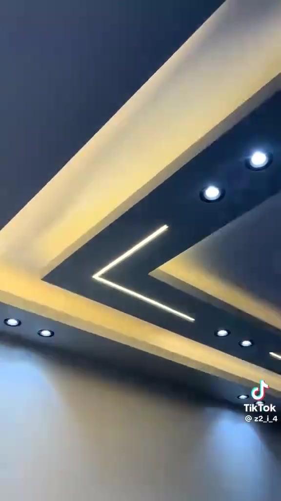 خدمات بناء • مقاولات • بدون تفاصيل