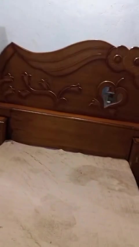 غرفة ست أبواب • صاج داخل وخارج • توصيل