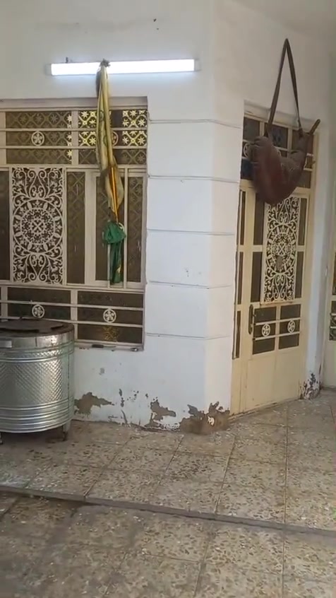 ✏️ السلام عليكم بيت للبيع منطقة حي السفير قرب أفرع علي الهادي
البيت بناء جديد طابقين ونص سند 25 قرار محكمة
تفاصيلة المساحة 125 متر الواجهة 5 متر والنزال 25 متر استقبال وصالة وصحيات وعدد غرف النوم 5 غرف
البيت مابي نقص جاهر المنطقة كاملة من التبليط والكهرباء والماء والمجاري سعر البيت مناسب للإستفسار ***********
