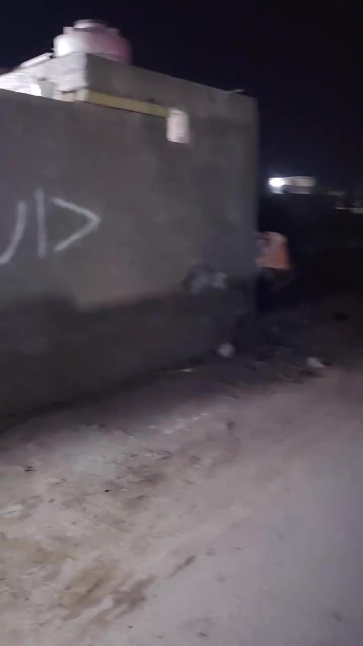 السلام عليكم اخوان عندي بيت بمنطقه سيد جابر نزلت أبو راضي البيت مساحه 200
يتكون من براني وهول وغرف 2.ومطبخ وحمامات الستفسارالرقم ***********
