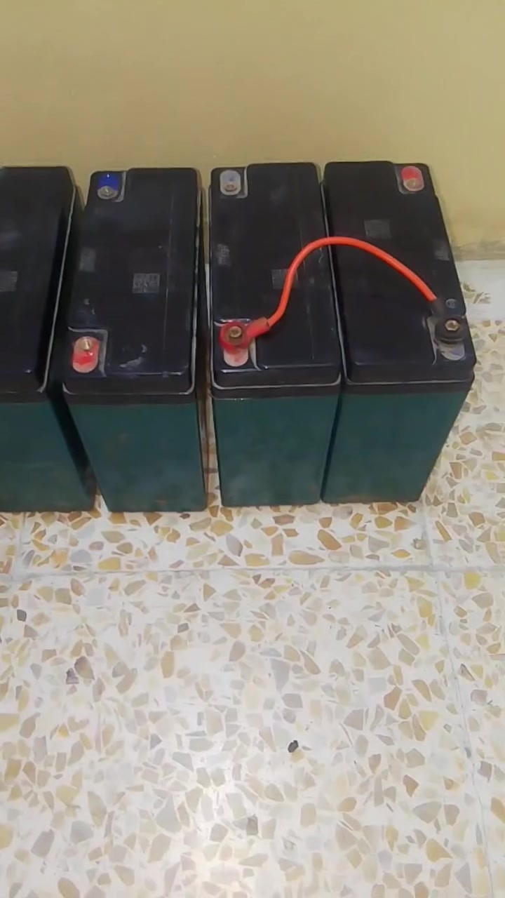 بطاريات عدد ٥ تضاف السعر ١٥٠ الف موصل الايمن ***********
@@
