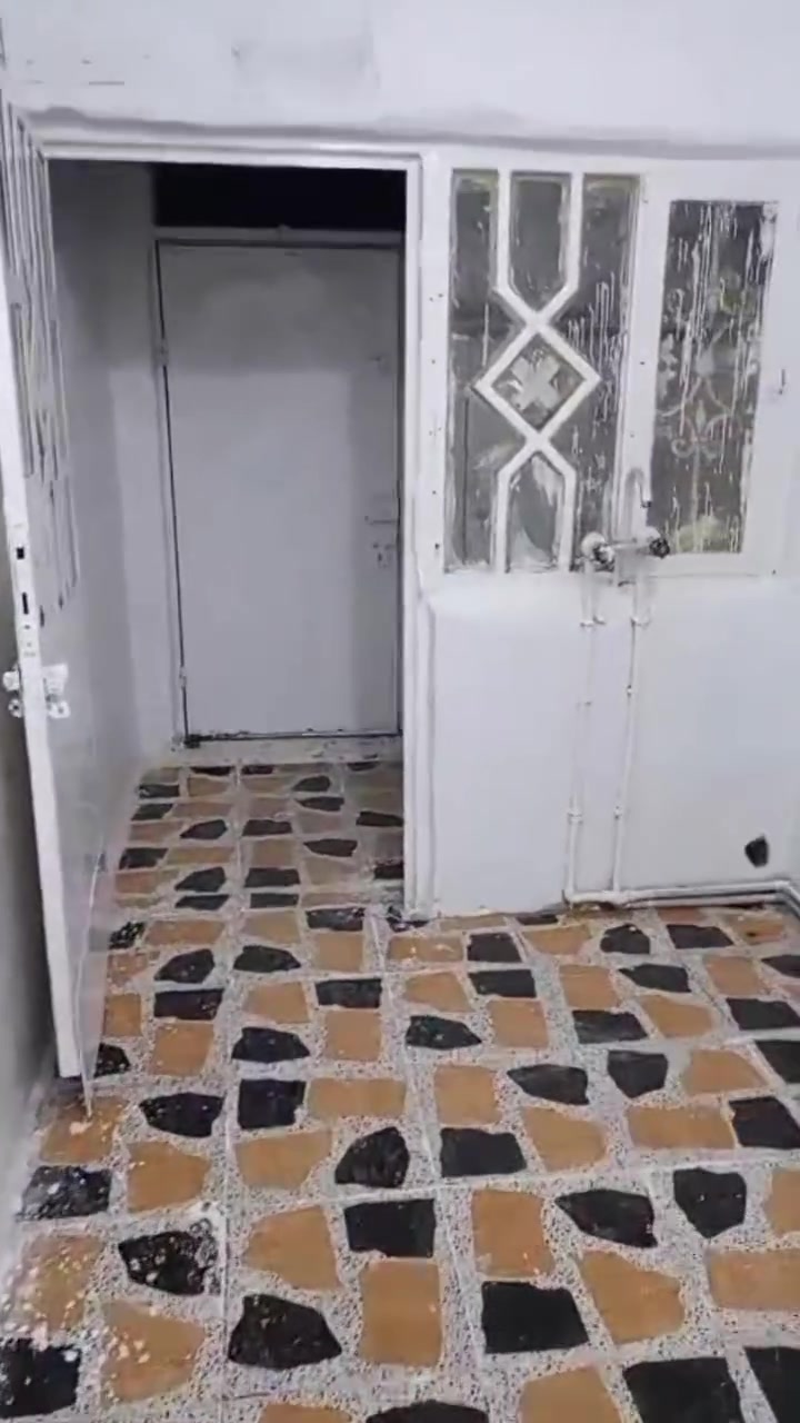 ابو رمانه • ١٠٠م • قريب ع كريم حوشيه
