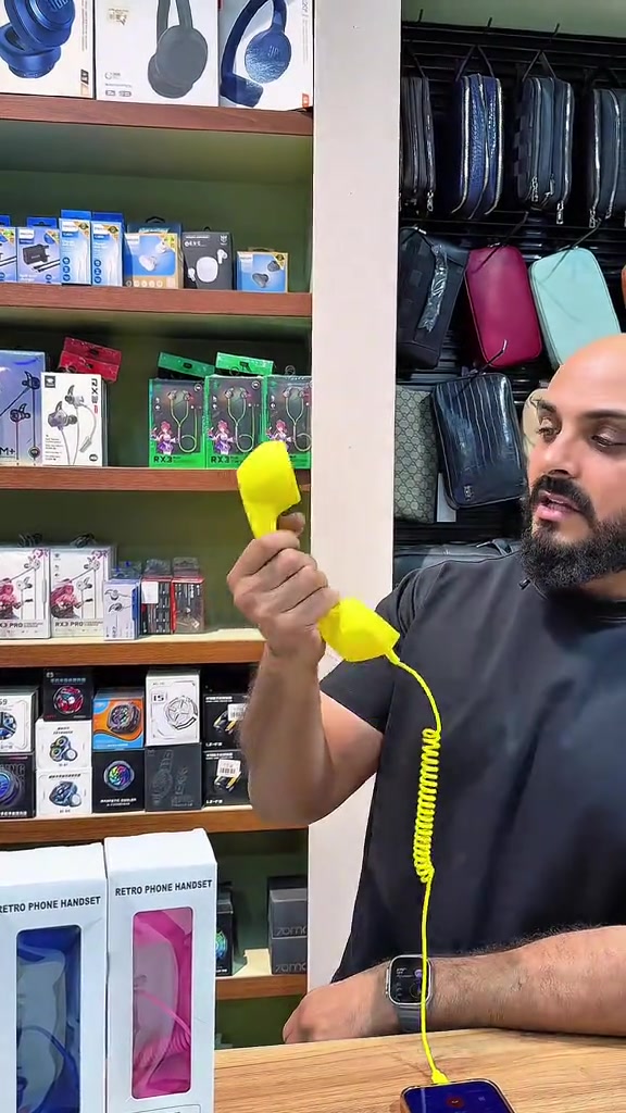 ☎️ سماعة الهاتف الكلاسيكية RETRO HANDSET — تجربة مختلفة للمكالمات! 🎙️ صوت واضح ونقي مع تصميم كلاسيكي مميز، وتحكم سهل بمستوى الصوت من السماعة. 📱 متوافقة مع الهواتف الذكية، خفيفة وعملية وتضيف لمسة فريدة لمكالماتك. 💰 السعر: 30 ألف دينار فقط 🔥 📍 متوفرة لدى مركز الشمس 📞 للطلب والاستفسار: ***********
