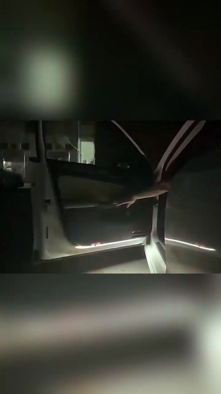 نشره ليد ترحيبيه كلش مرتبه وحلوه والسعر هم مرتب هل جمال كله ب 10 الاف دينار توصيل موجود لكل محافظات العراق متوفر منهه عدد محدود للتواصل والحجز 0771375043 او ***********
