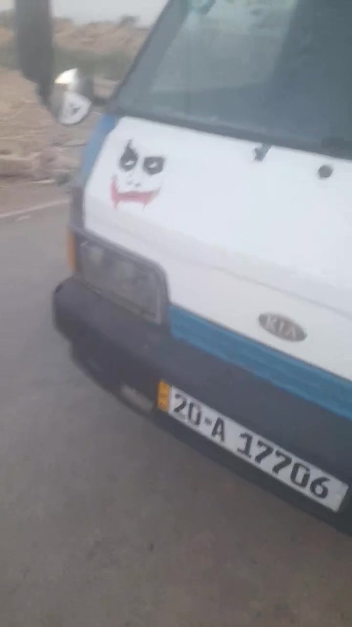السلام عليكم كيا 93 السياره مقفوله وبسم السياره السياره مقفوله من كل شيء السياره ب 45 وبيهاثانويه   ***********
