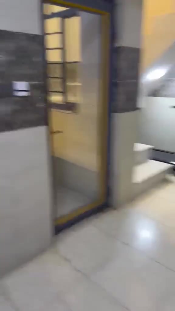 سلام عليكم
بيت للبيع 
مكان حي الجهاد زراعي الحمدنيه
الاستفسار 
رقم الهاتف:***********
