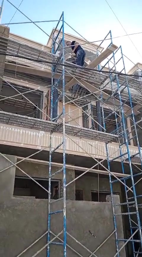لباخالسوري
واشتغل الواجهات الحديثه 
الفوم التركي طلس بالمادة كلاكيم 
***********
