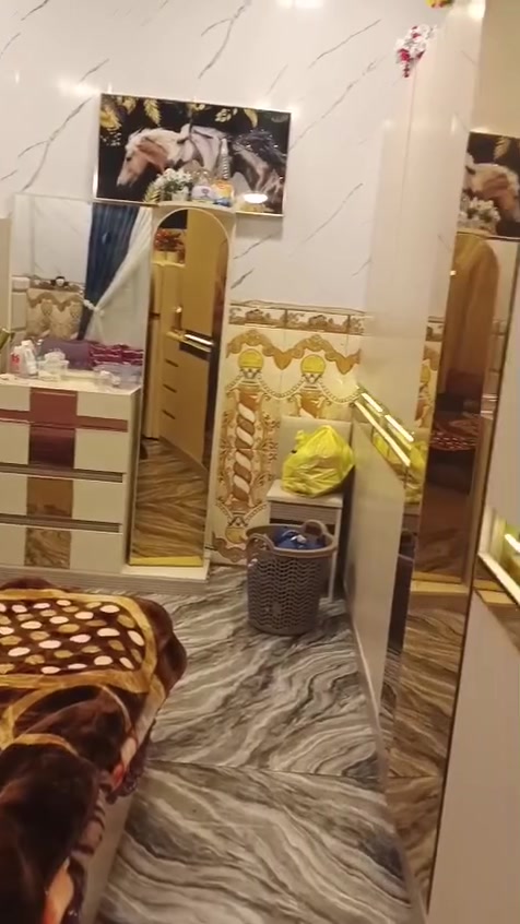 قرفه اخشاب استخدام 3 أشهر جديدة شخط مابيه اخذناها مليون و750 نوعيه مضبوطه انريده 900 قفله مكاني بصره القبله ***********
