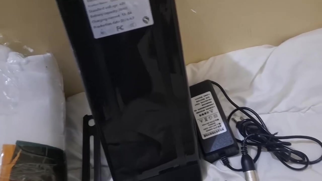 بطاريه للدراجات الكهربائيه والسكوترات السعر عل خاص

