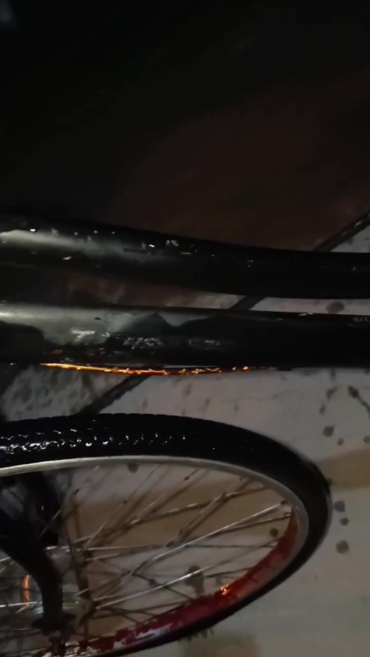 باسكل بطه حجم 27 فول نضافه من مكينه بريك تايرات كشي سعر 60 بي مجال للتواصل *********** وبي واتساب واذا ما عندك رصيد رمش وتدلل
