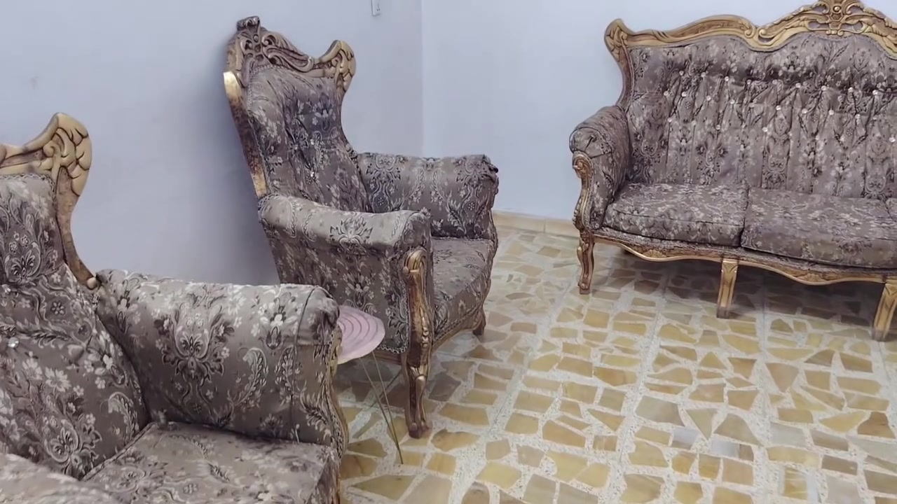 ٧ مقاعد • زان ملكي • شارع حيفاء