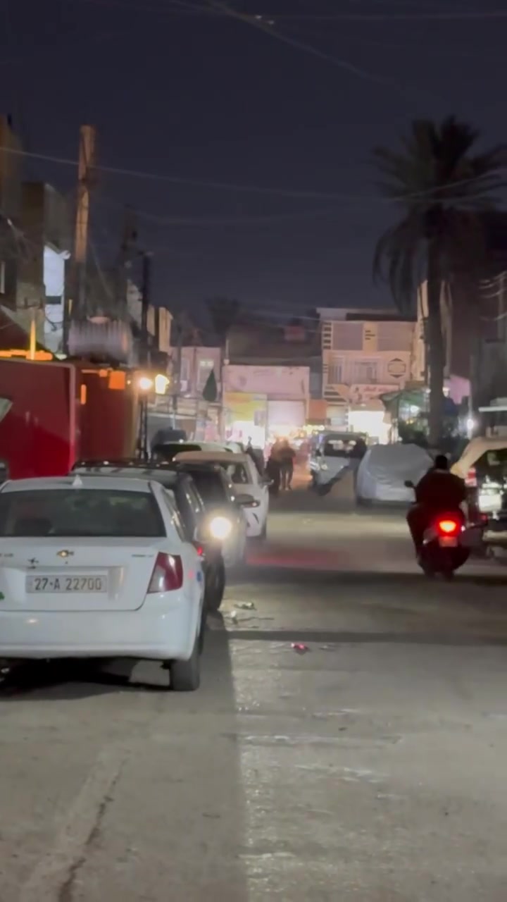 سلام عليكم بيت 60متر قاطين الشعب نهايه الفورتات قرب الشارع العام شارع عدن
قريب سوك العصر بناء حديث
الاستفسار 
***********
