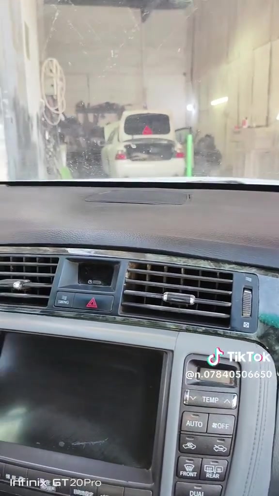 ٢٠٠٤ • تحويرة نجف • كاميرا خلفية