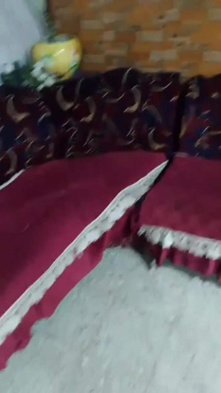 السلام عليكم
ديوان 9 امتار +كاونتر الطابق الثاني 4 امتار 
الجوه 3 امتار انضاف حيل الموقع جنوب الموصل 
ناحية الشوره للبيع السعر كلش مناسب التواصل واتساب او خاص او اتصال بينا، ***********
