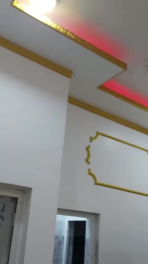 السلام عليكم صباغ شبابيك والأبواب وتصليح وصبغ كافة المنازل وصبغ الواجهيات ومعالجت كافة الرطوبة في الجدران أي شي عندك خاص بلصبغ اتصل وتدلل متفرغ حاليا رقمي ‏‪***********‬‏ بية وواتساب❤
