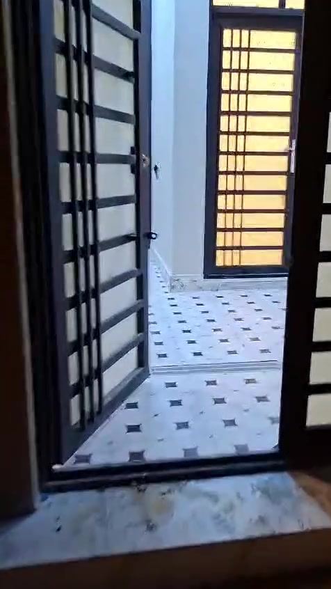 للبيع طابو صرف مساحه ١٠٠ متر كربلاء نهايت حي العامل قرب مجمع البغدادي
طابوگ جمهوري صب مسلح  باقي بس المحجر يشدة وقسم من البيبان البيت يومين ويكمل السعر ١١٠ مليون
***********
***********
