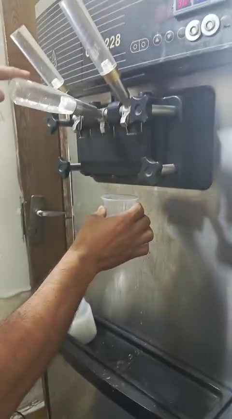 سلام عليكم
مكينه سوفت للبيع جديده تجميد فول
المكان بغداد
الأستفسار ***********
