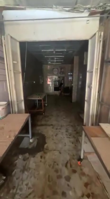 السلام عليكم ورحمة وبركاته خوان محل في سوق بغداد الجديده محل مثل ماوضح بل فديو كامل مكمل كهرباء مجاري  مي المكان سوق المخضر مجاور فلاح ابو الطرشي الهاتف الاستفسار  ***********
