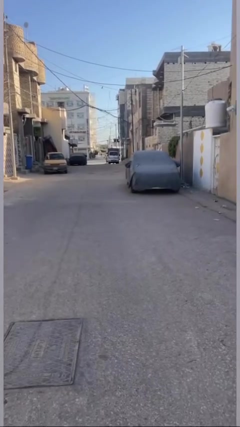 دار لبيع بناء قديم
حي العامل جهه اليرموك منطقه 8 
فرع بنايه سعد المرشدي خامس بيت عن شارع عام بناء قديم
 مساحه 200 
متر واجهه 14 ونزال 14.30 
البيت اني ساكن بي صح قديم بس ينسكن بي 
وسعر حلو كلش 
واني صاحب البيت مابي ورثه ولامطلوب ماي وكهرباء بيت ربع دينار مامطلوب كامل من كل نواحي 
تفاصيل اكثر
***********
