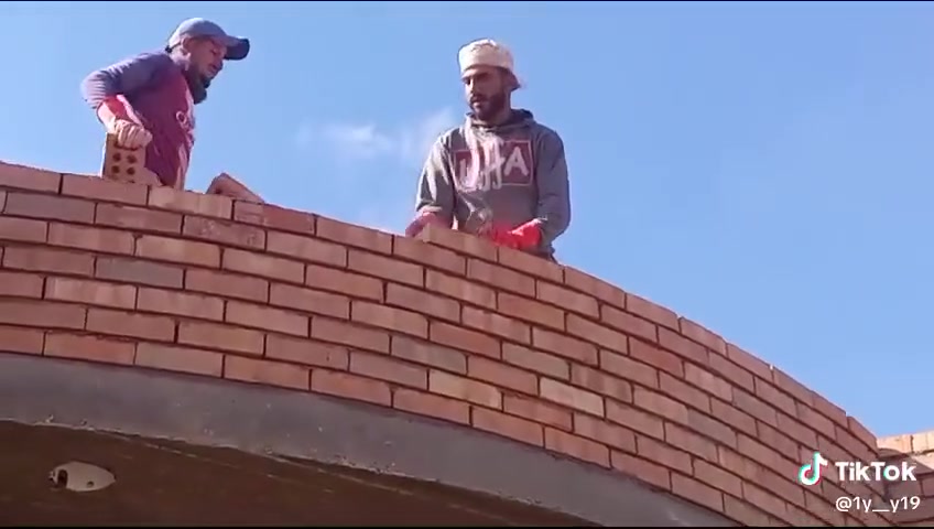 سلام عليكم عيوني موجود خلفه ما بناء شغل فول مواصفات اتصال واحنه نجيك الباب هاذا رقمي الخلفه***********تحياتي للجميع
