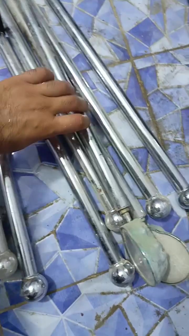 السلام عليكم اغراض دراجه جديدات غير مستخدمات او بايسكلات للبيع شلع هذا الرقم وبواتساب غير متواجد على الفيسبوك ***********
