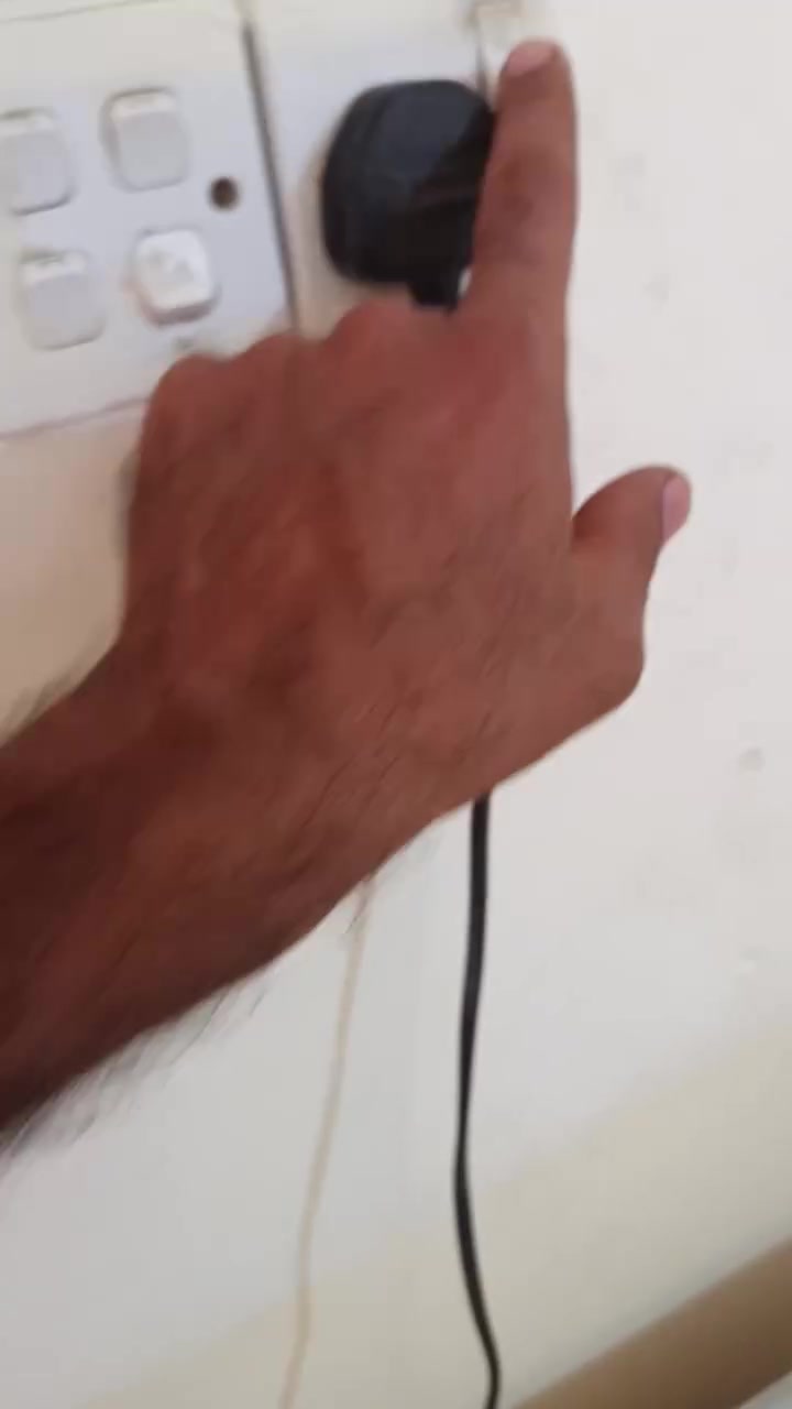 جهاذ بهذا الشكل سعره 25 الف
وتوصيل 5 
التفاصيل كاملة بالفديو
***********
