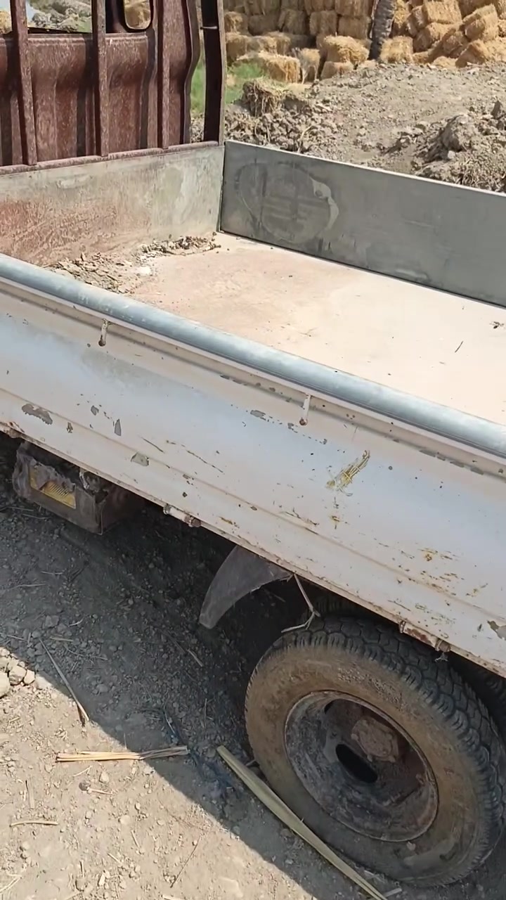 السلام عليكم
كيه بومه ٢٠١٣محتركه
ديوانيه مهناويه
تنباع تفصيخ بس قماره محروكه 
***********
