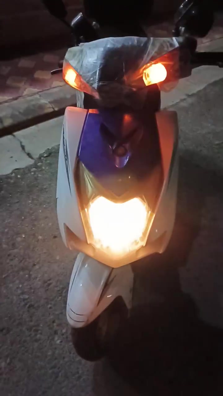 دارجه اوتاماتيك سرعه 140 نكره سلف يشتغل كيل عيب مابي كهربائيات كلها شغاله..... سعر 260 وبي مجال بس البوكس والامبثري مو وياه... مكاني سليمانيه رابرين.... ***********
