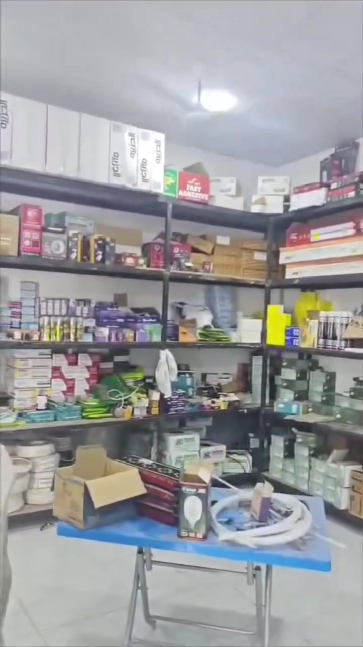 محل كهربائيات • الدجيل • حسن عكاب