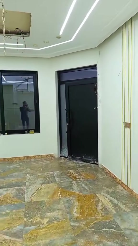 صبغ وديكورات • تشطيب داخلي وخارجي • شغل درجة أولى