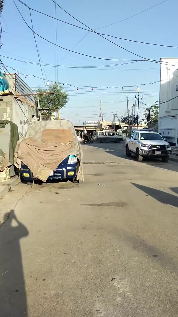السلام عليكم ورحمة الله وبركاتة مشتمل للايجار جديد طابقين مامسكون غرفتين نوم بالطابق الثاني واستقبال وصالة مطبخ وخدمات صحية عدد 2بالطابق الارضي العنوان حي اور الشيشان شارع انشائية البركة الاستفسار ***********

