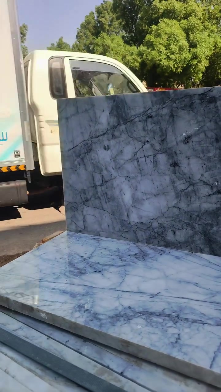 مرمر نيريز • إيراني • ٦٠×٣٠ سم