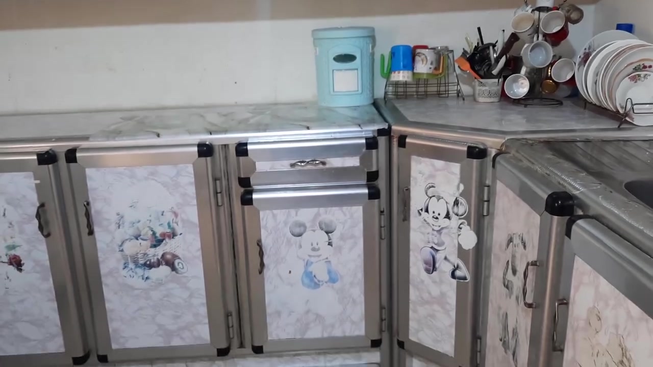 للبيع كاونتر من النوع الثقيل ونظيف جدا مع عدد ٢ براد للشراي الاتصال ع الواتساب
***********
