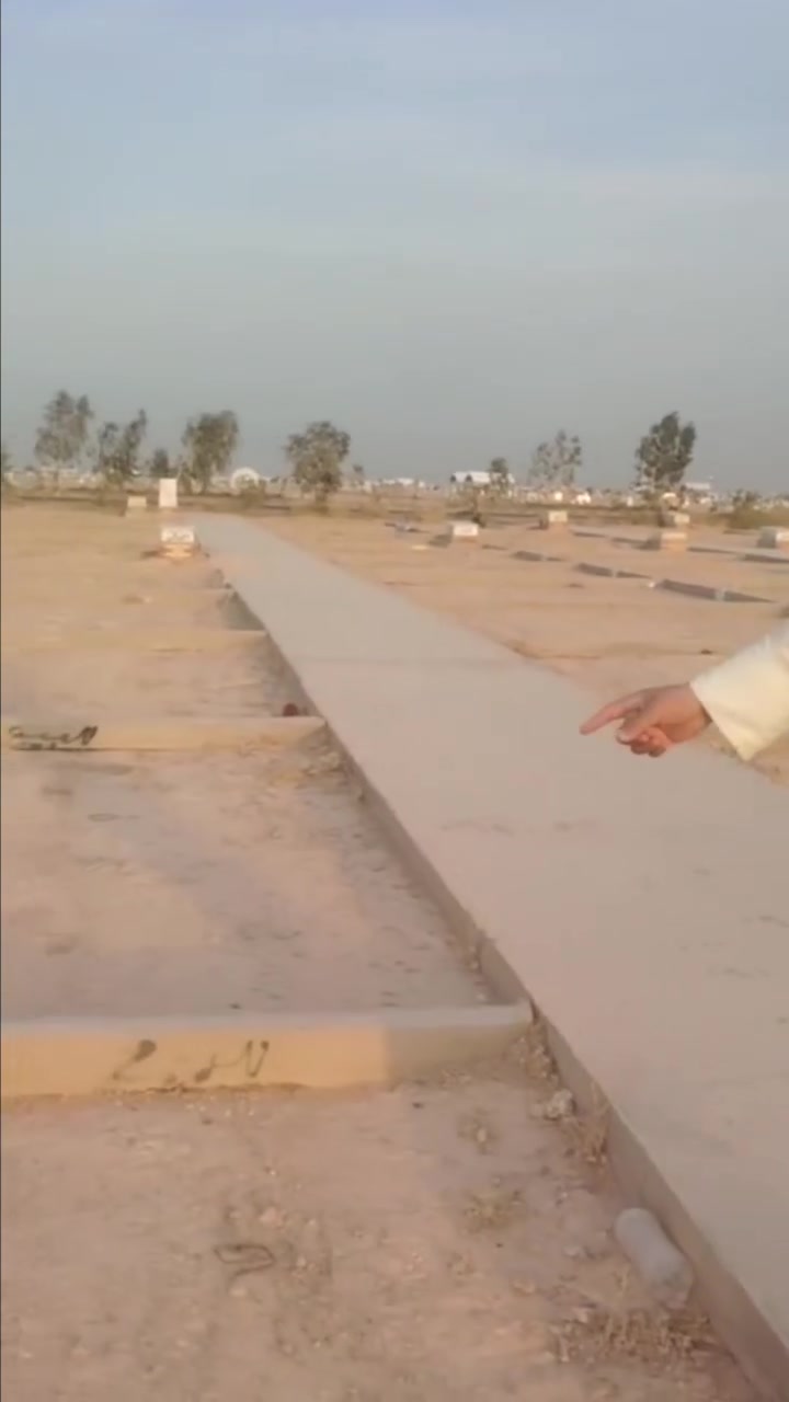 النجف الاشرف المقبره النموذجية الدفان حسن الجنابي *********** خاص واتساب
