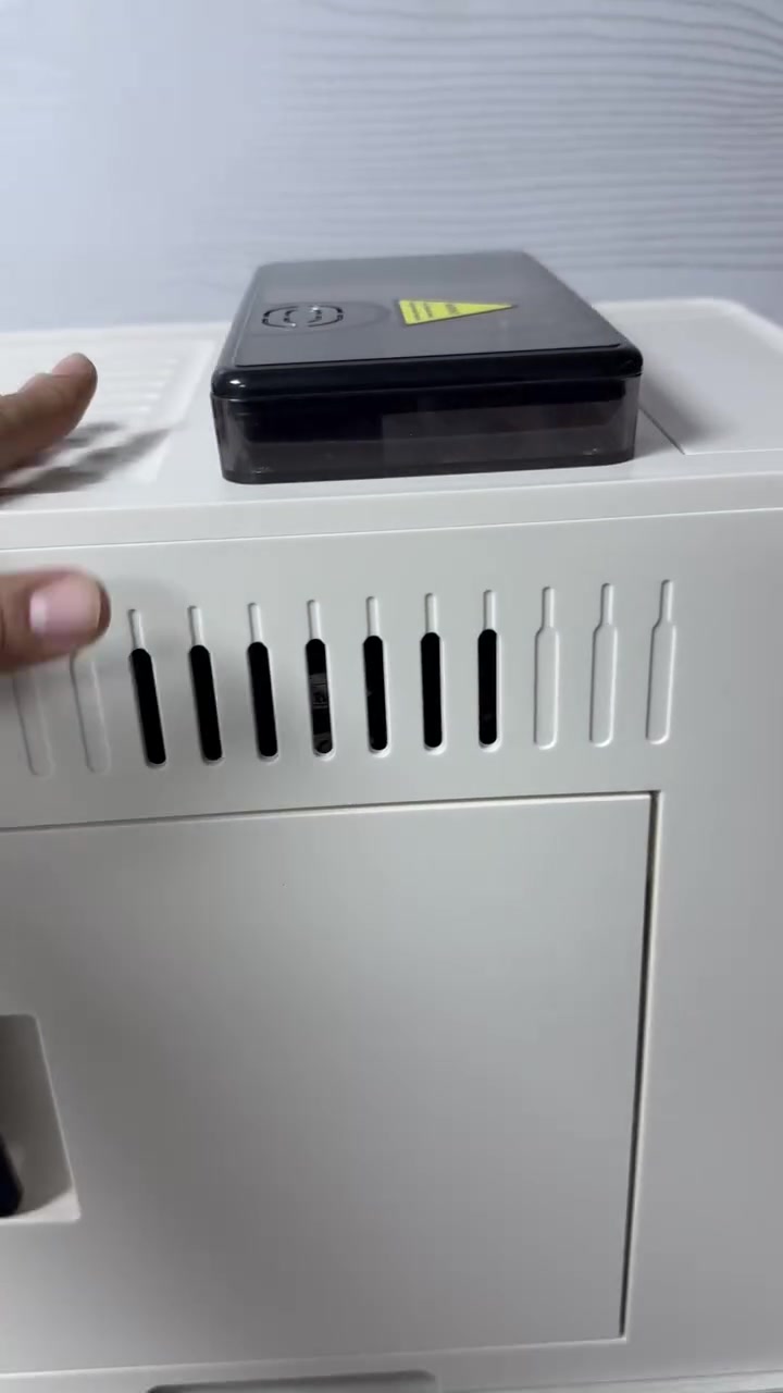 ***********

