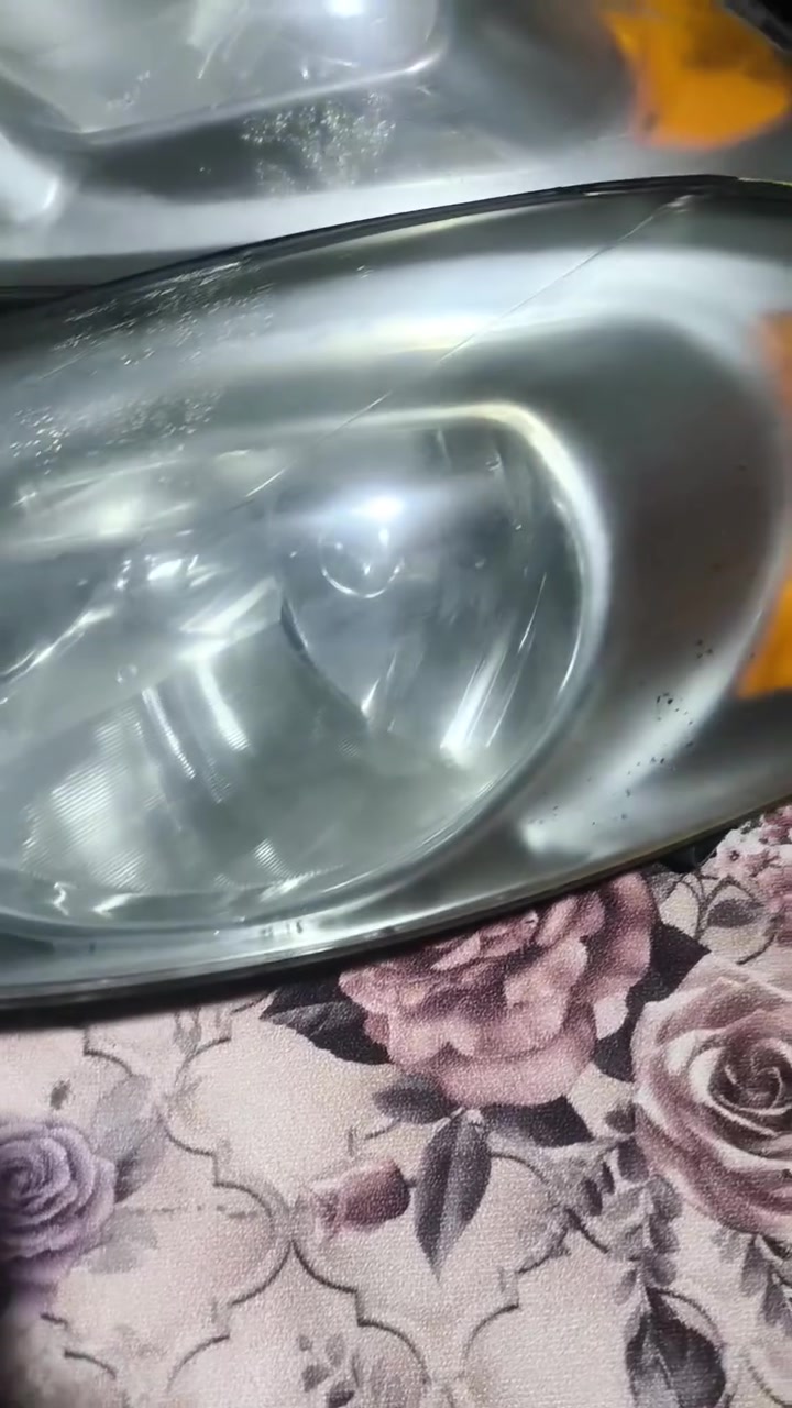 للبيع • قطع غيار سيارات