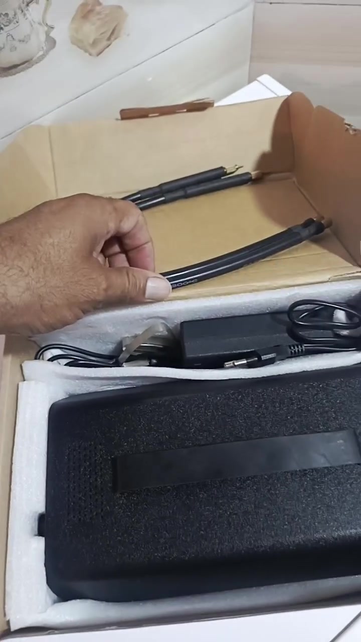 ميةو خمسين جديد و بالضمان
***********
*********** هردي من السليمانية
