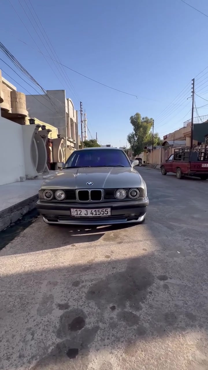 السلام عليكم BMW530فل سياره نضيفه ونصبه عليها ويل Mسياره مصروف عليها وعليها ادامه  كامله كير اوتو متصرف عليها ربع كامله دعاميات Mالعنوان موصل ايسر***********
