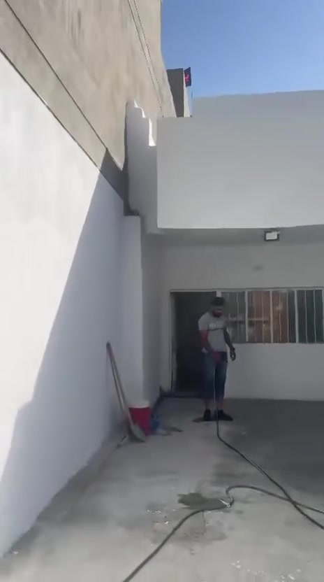 🏘️دار للبيع 120م سكني (حي تونس )🏘️
(بناء قديم يتكون من غرفتين وهول ومطبخ وخدمات 

وكراج وحديقه او يعتبر ارض  مربع حلو قرب جامع الخفاف-----/ 

الوجهه 6ونزال 20

(سعر المتر (مليونين و 400 الف  بسعر مناسب جدآ

(للأستفسار الاتصال على الارقام )

***********(أبو يوسف العلياوي للعقار )

***********(محمد صابر للوساطه العقاريه )

موقع المكتب الكائن ( شارع السوك مجاور عبر الاقمار
