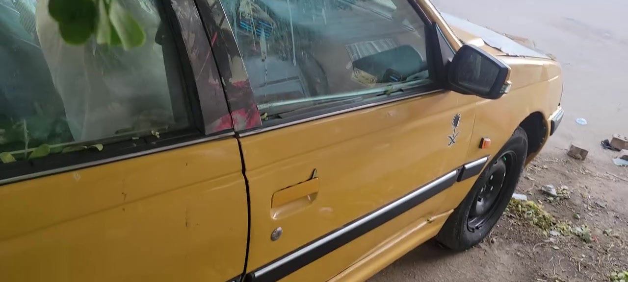 السلام عليكم بيجو بارص مديل 15  كير ومكينه مكفولات حداديه نضيفه 80 رقمها قادسيه ورعيها بل ديوانيه ويريد مداور عليها هيئه 170 مكاني كربلاء ***********
