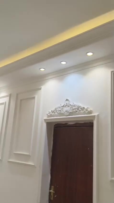الي محتاج اسويلة ديكور جبسم بورد محل او بيت غرف اني اشتغل وهذا شغل ناشرة كلش مرتب اسعار مناسبة
تواصل واتساب ‏‪***********‬‏
الي محتاج اسويلة ديكور جبسم بورد محل او بيت غرف اني اشتغل وهذا شغل ناشرة كلش مرتب اسعار مناسبة
