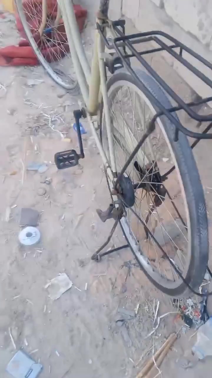 سلام عليكم اخوان باسكل لبيع سعره 125 وبي مجال قبله حي شهدا ***********
